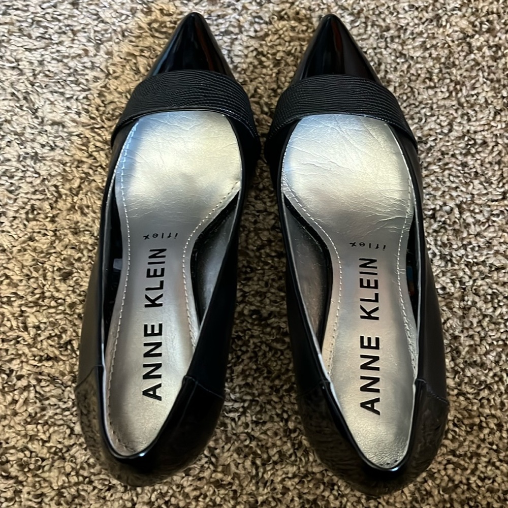 Anne Klein Iflex Black Heels size 7